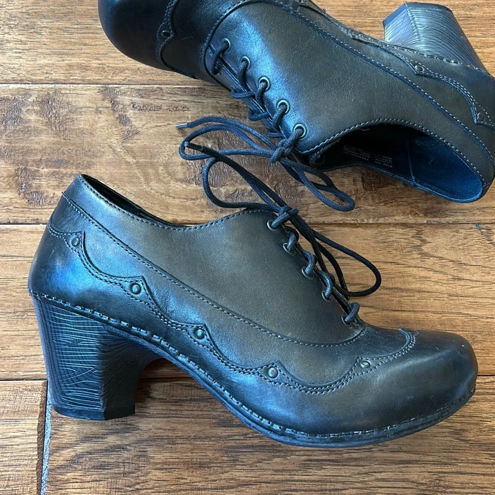 Dansko Nell Black Leather Lace Up Wingtip Oxford Clogs Heel Size 40_2